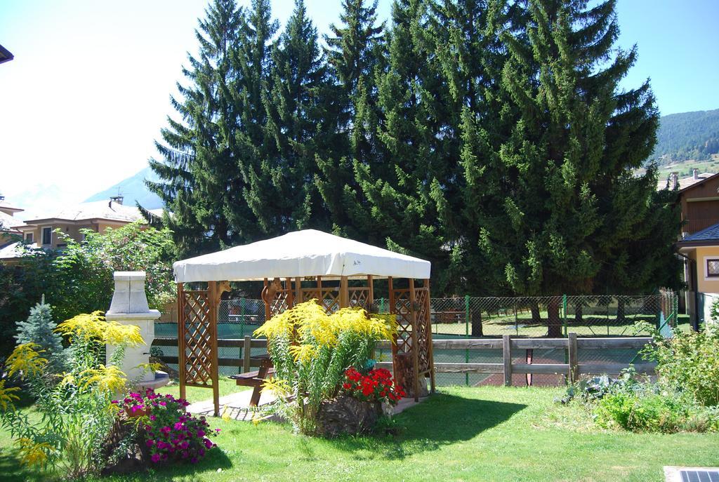 Chalet Gardenia Bormio Exteriör bild